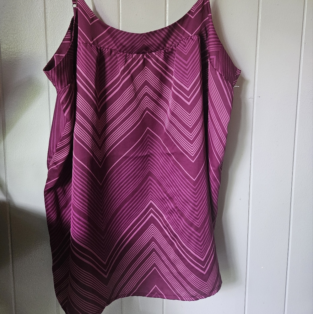 Women's Purple Geometric Top